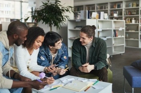 Giải đáp: Có nên học đại học trực tuyến không?