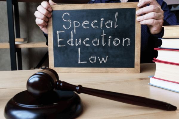 nhung kho khan khi hoc nganh luat