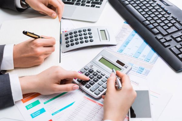Có nên học kế toán online tại nhà không? Review kế toán online