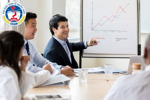 Tìm hiểu chương trình học Quản trị kinh doanh trực tuyến