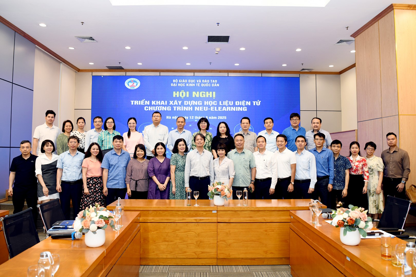 Hội nghị triển khai xây dựng học liệu điện tử chương trình NEU-Elearning