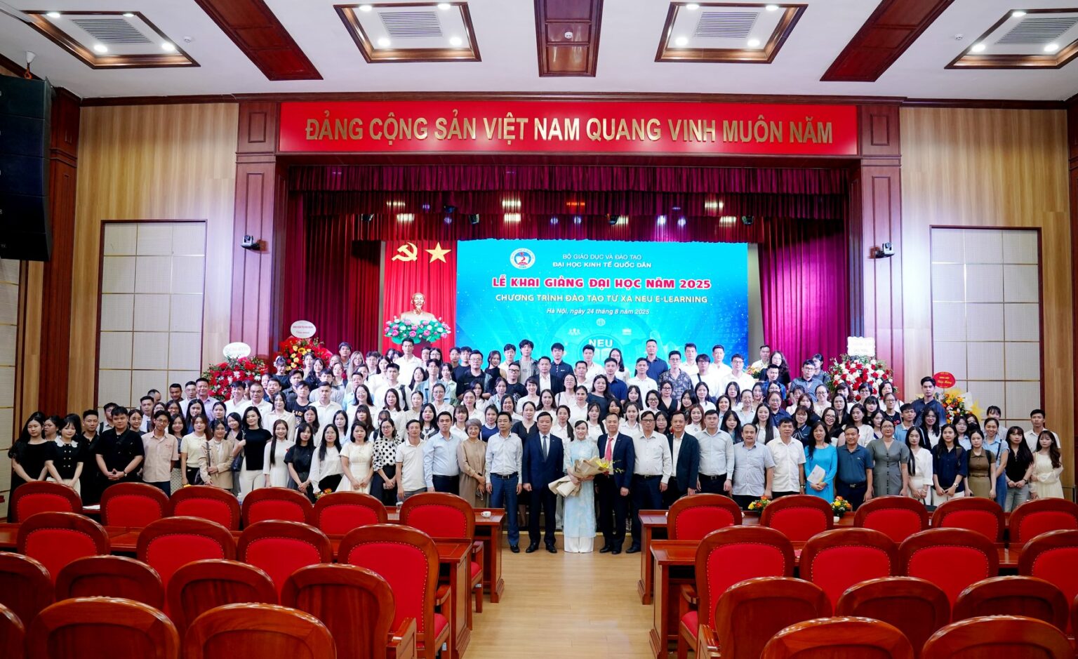 NEU E-Learning 2025: Cùng nhìn lại một năm rực rỡ