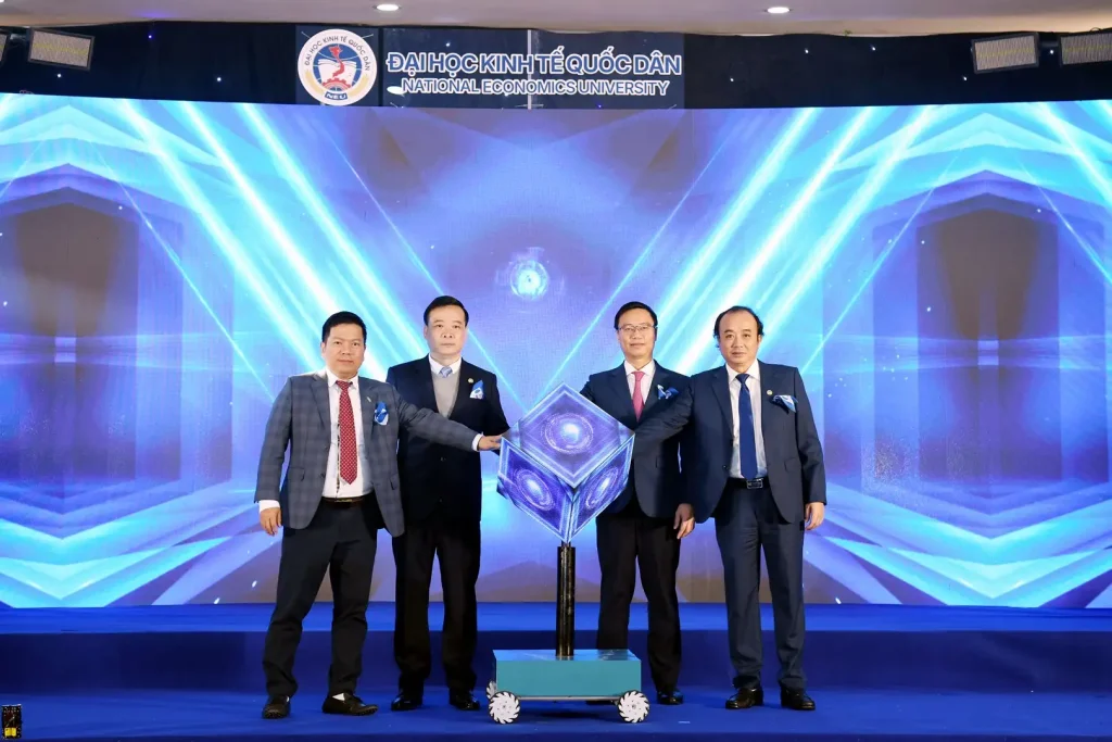 Khởi động chuỗi sự kiện kỷ niệm 70 năm thành lập và Công bố Bộ nhận diện thương hiệu Đại học Kinh tế Quốc dân